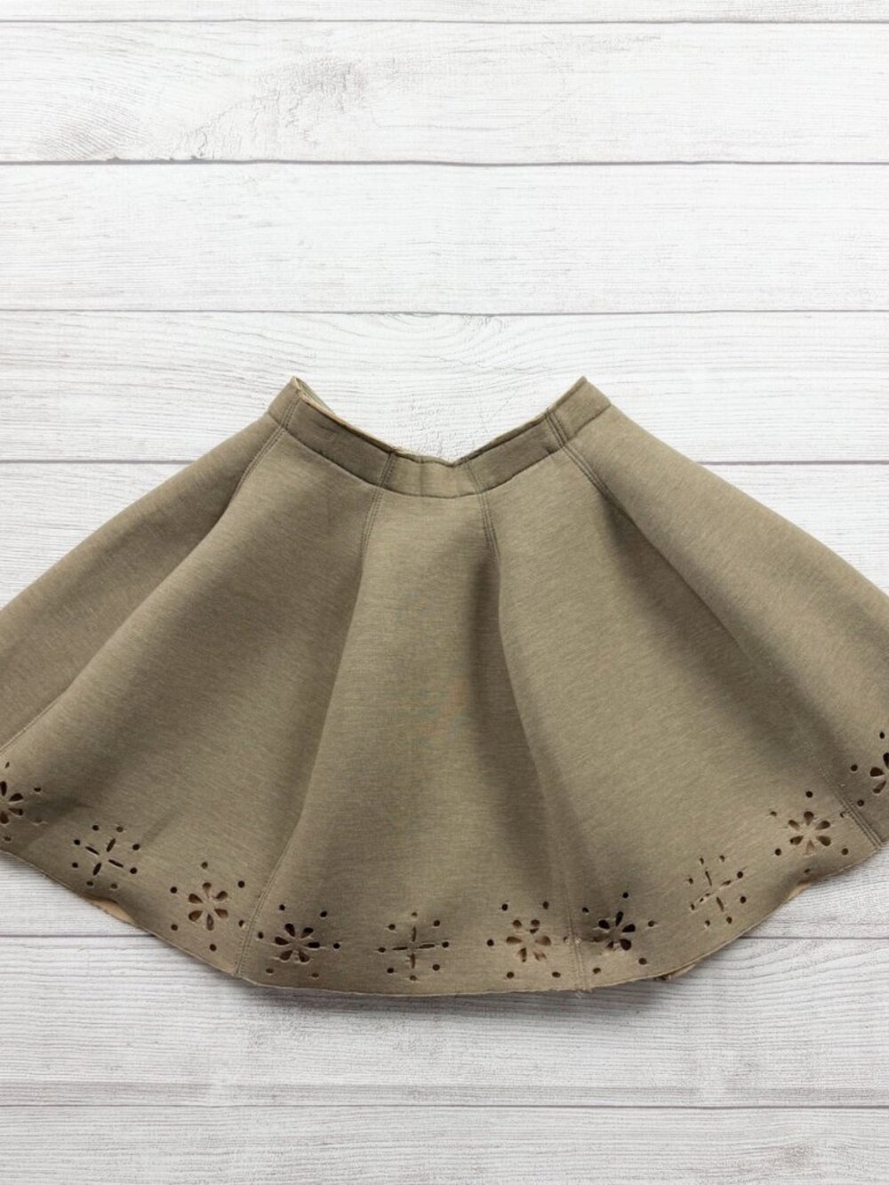 Deux Par Deux Girls Skirt Olive Green A Line Skater Skirt Laser Cut Hem 8 - Picture 4 of 4